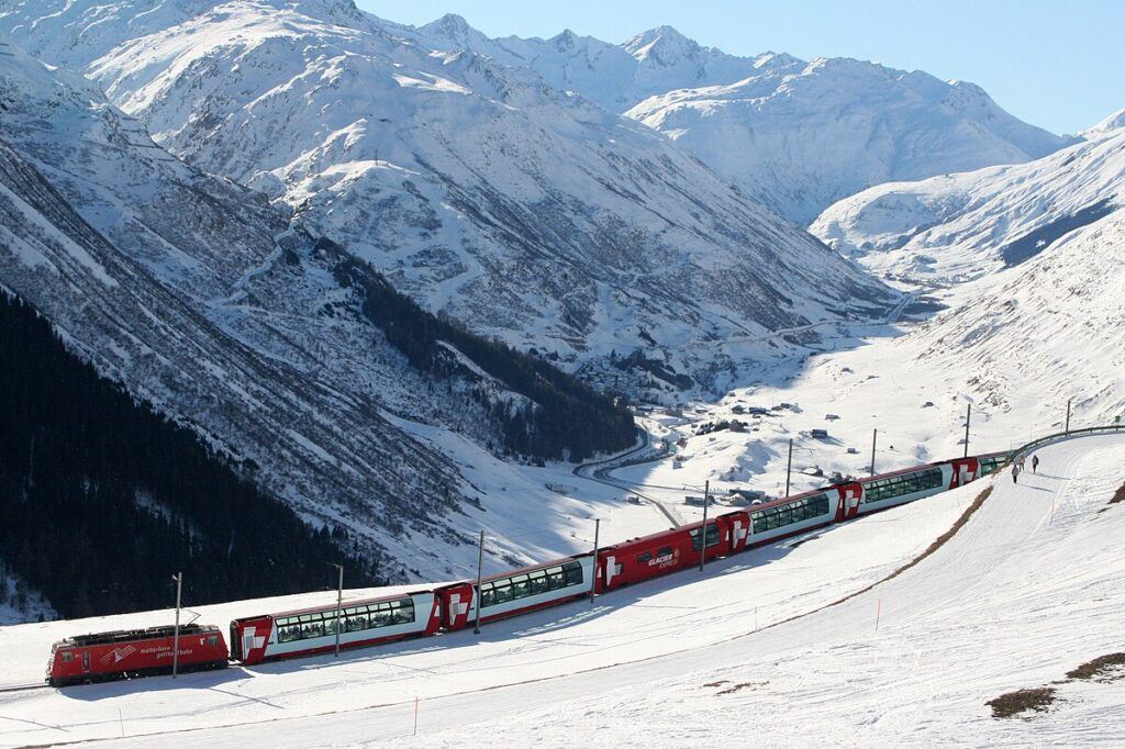 Top 10 Scenic Train Rides In The World