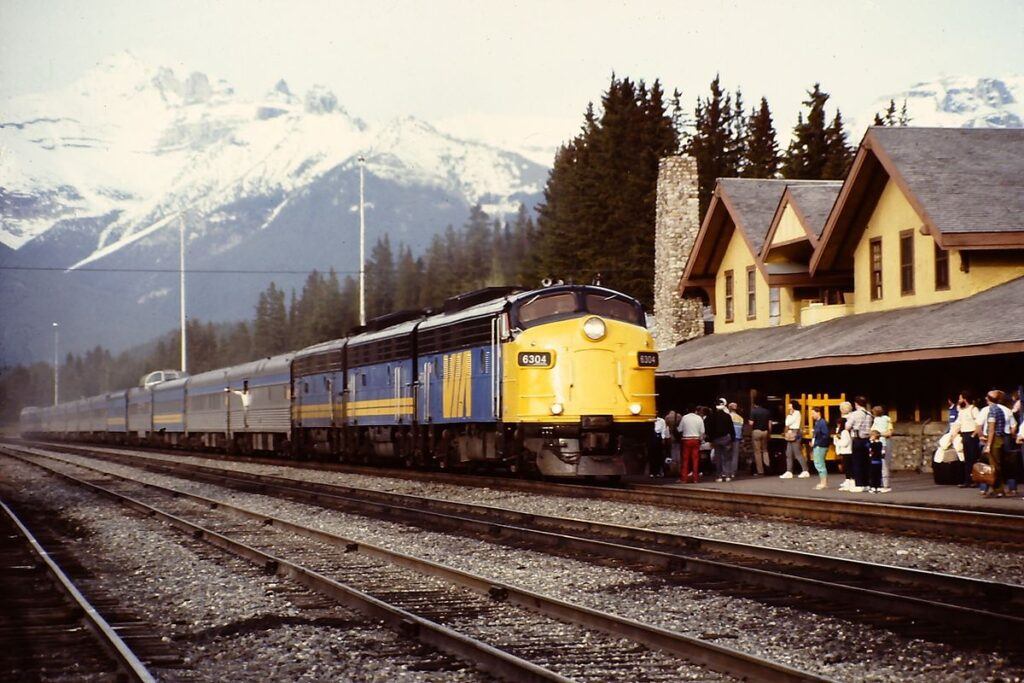 Top 10 Scenic Train Rides In The World