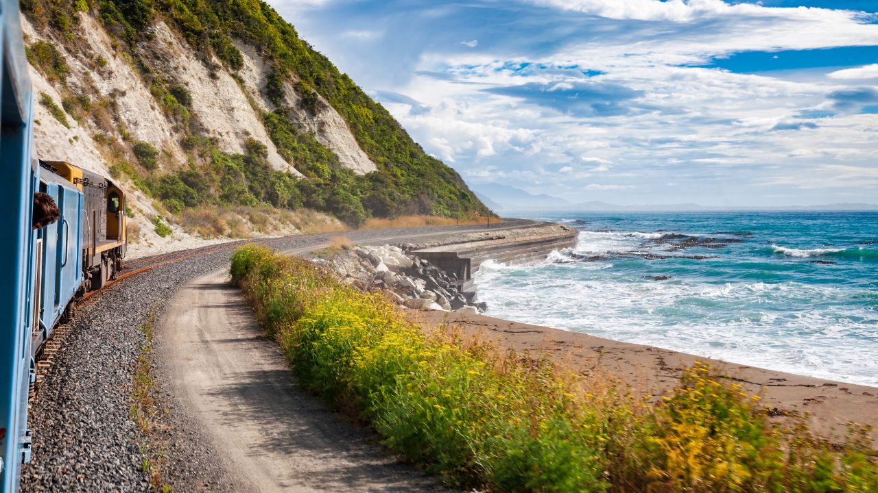 coastal pacific train new zealand